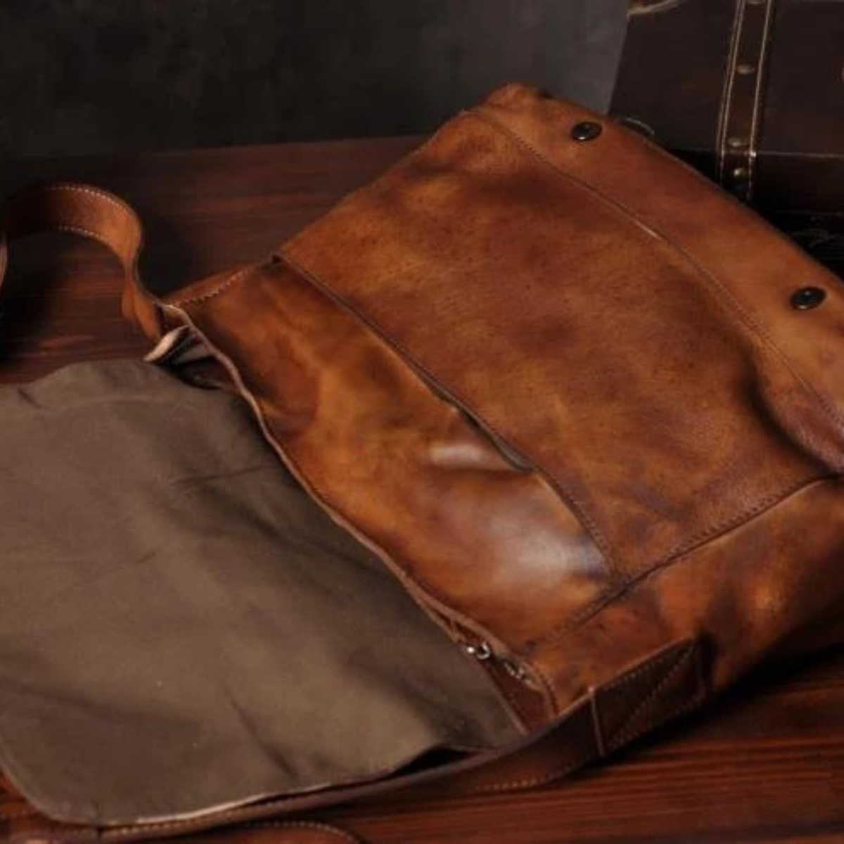 Men’s Vintage Crossbody Leather Shoulder Bag