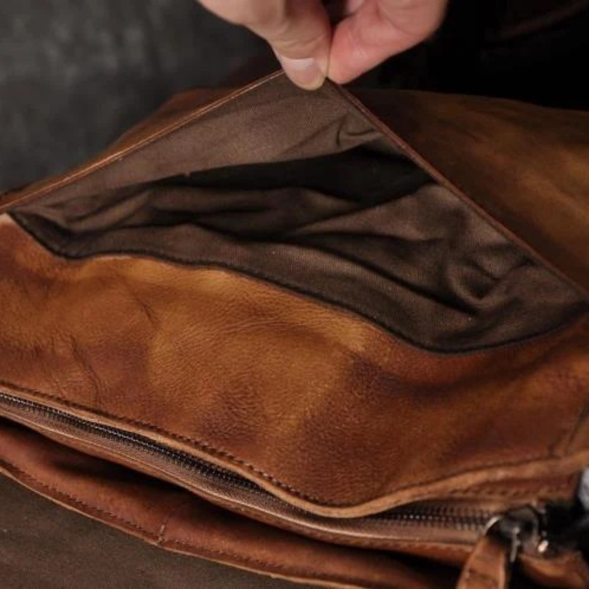 Men’s Vintage Crossbody Leather Shoulder Bag