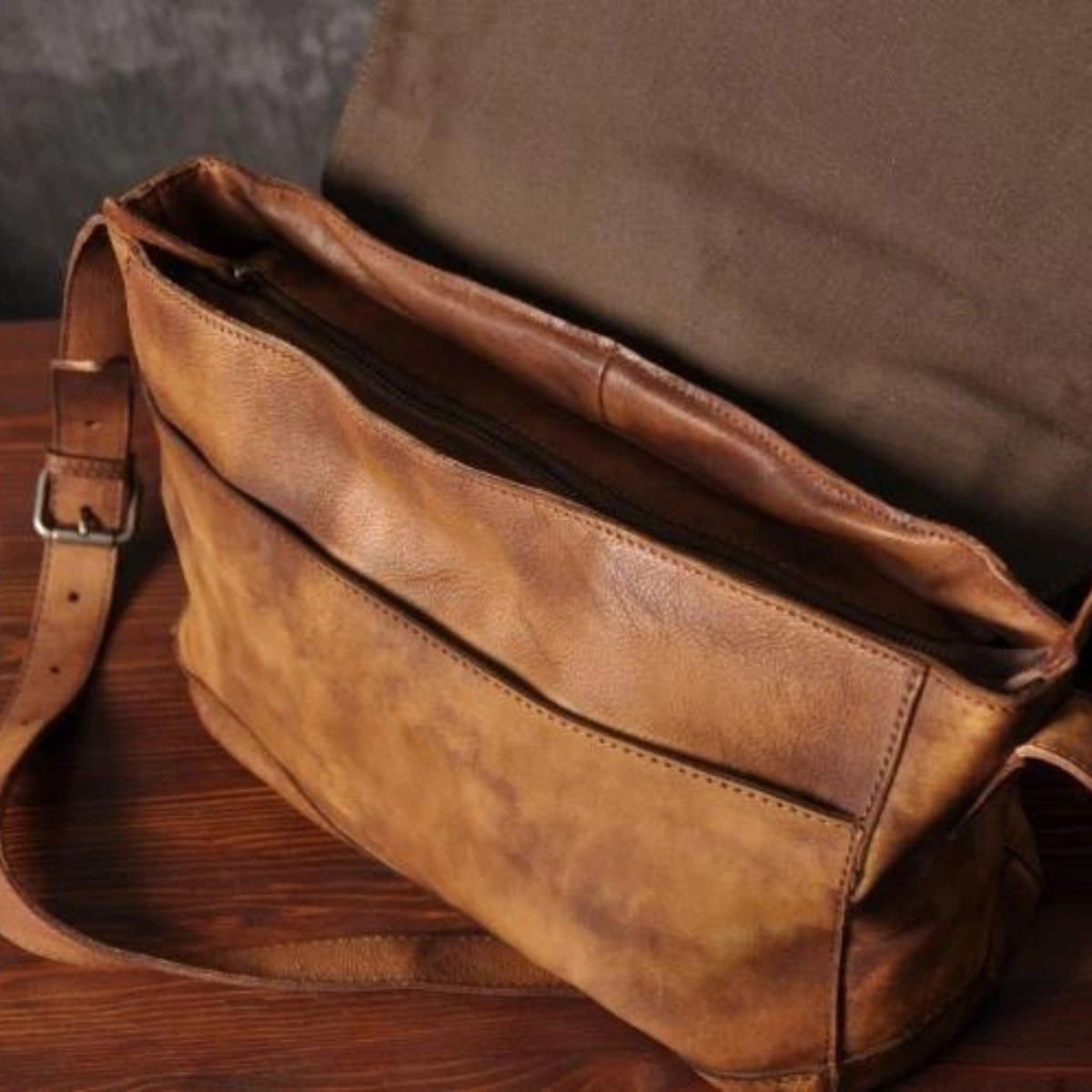 Men’s Vintage Crossbody Leather Shoulder Bag