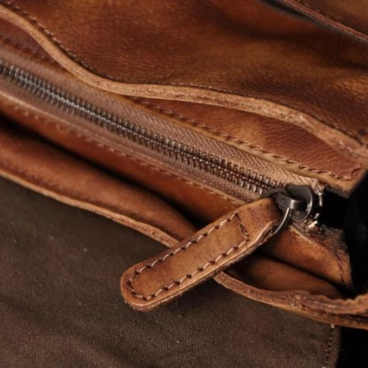 Men’s Vintage Crossbody Leather Shoulder Bag