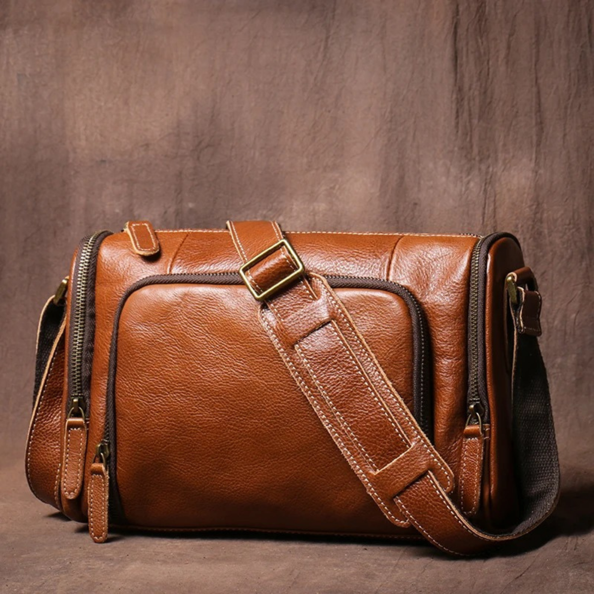 Men’s Retro Crossbody Leather Shoulder Bag