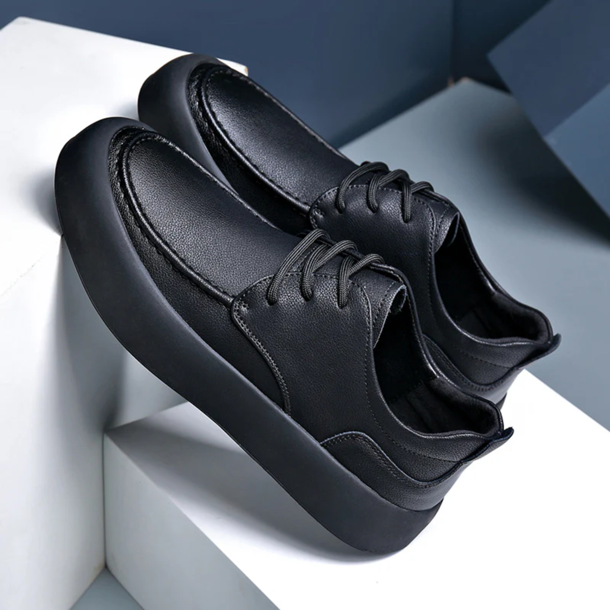 The Berlin Men&#39;s Smart Casual Leather Sneakers