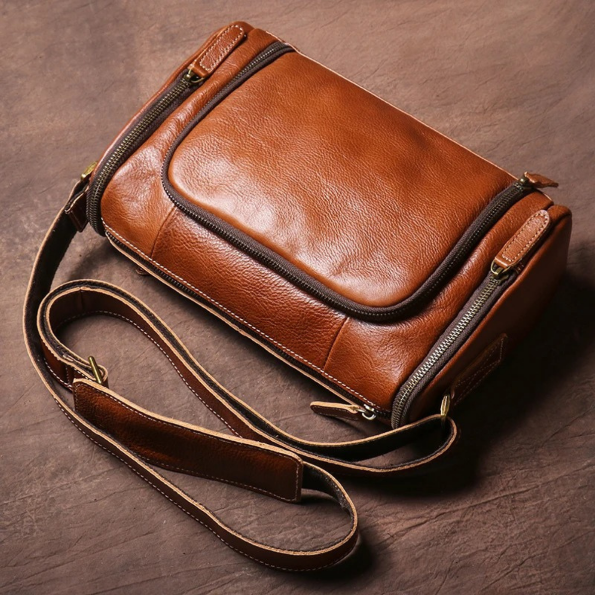 Men’s Retro Crossbody Leather Shoulder Bag
