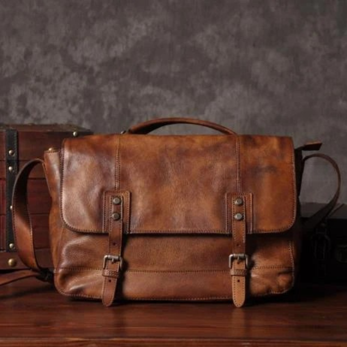 Men’s Vintage Crossbody Leather Shoulder Bag