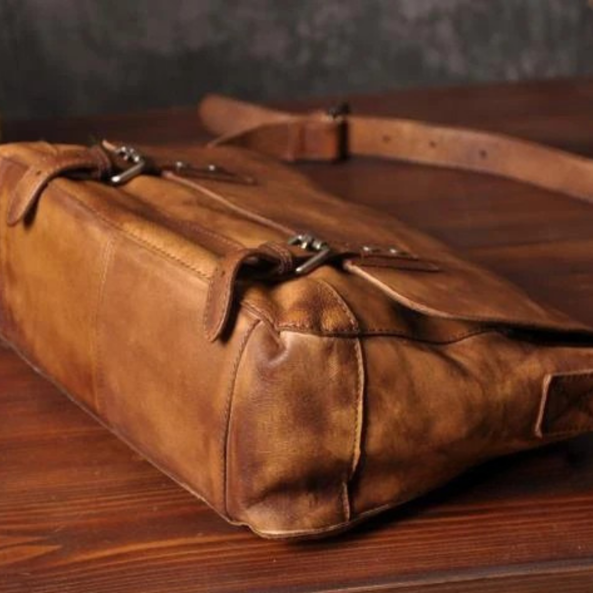 Men’s Vintage Crossbody Leather Shoulder Bag