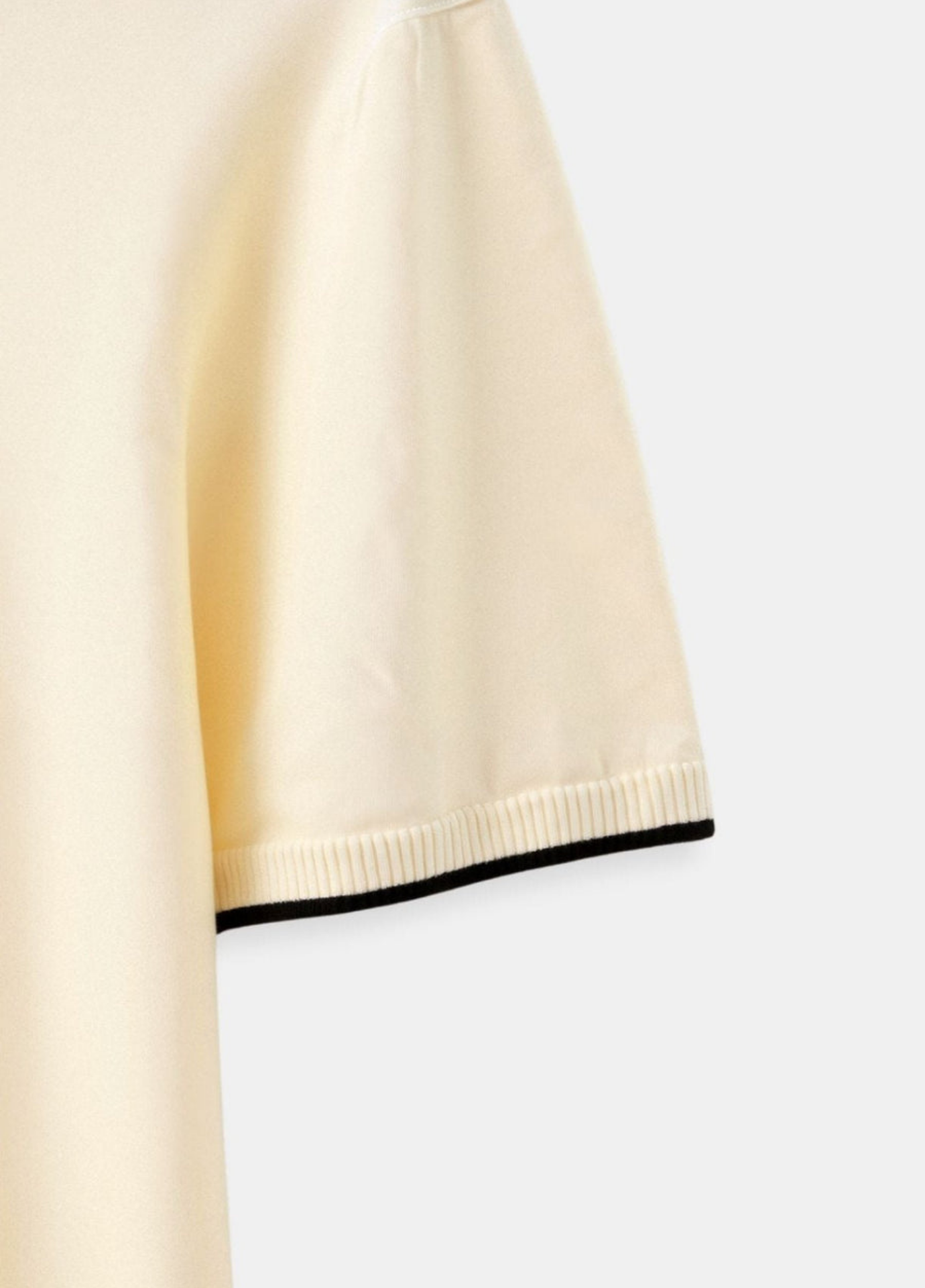 Breathable Slim Fit Polo – Tailored Soft-Blend Design